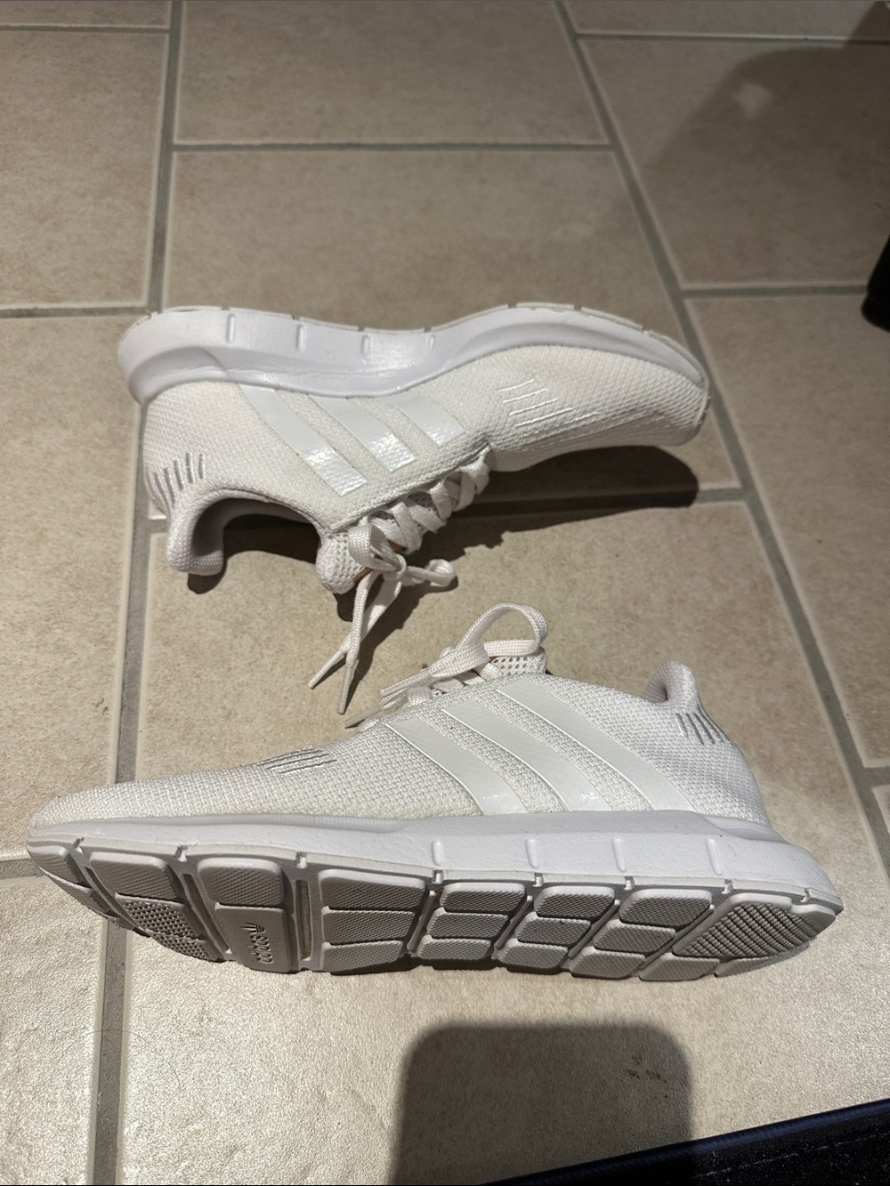 Adidas  All-White Women's Knit Running Sneakers sz 6.5